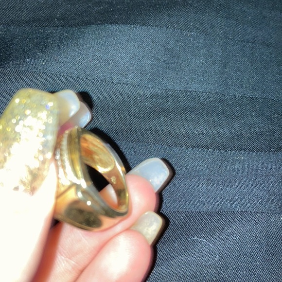 Gold 10K ring - Picture 3 of 4